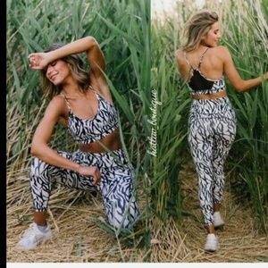 ZYIA SAFARI BRILLIANT 7/8 24” High Rise Leggings Ex Demo